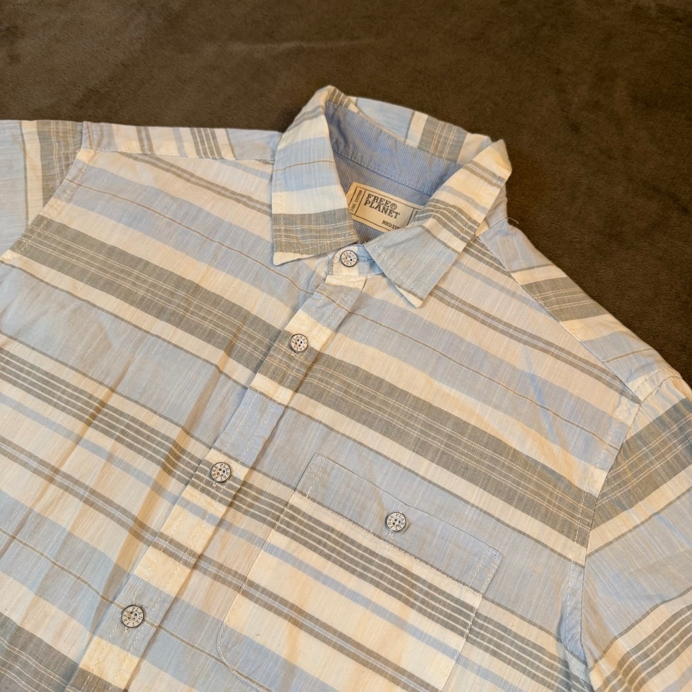 Free Planet Striped Button Down Shirt‎ Mens Medium Blue Short Sleeve Cotton